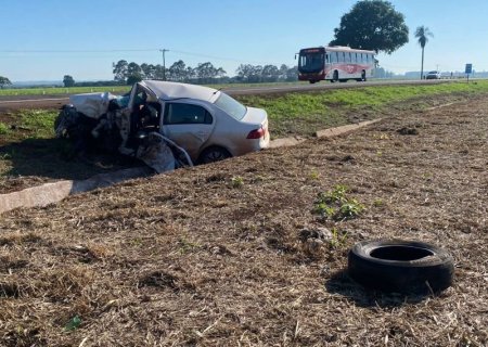 Motorista é socorrido em estado grave após dormir ao volante e causar acidente na BR-262