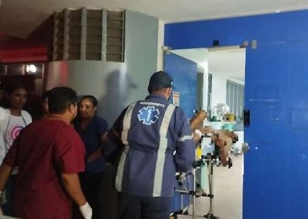 Assassino de médico esfaqueado morre em hospital