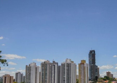 Semana começa quente e com possibilidade de pancadas de chuva