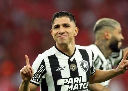 Botafogo vence Inter e fica a um empate de ser campeão do Brasileirão