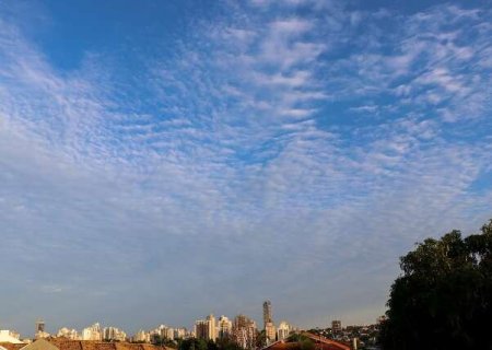 Sol predomina, mas chuva não é descartada em dia com máxima de 39ºC
