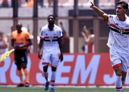 São Paulo vira sobre o Corinthians e é campeão da Copinha