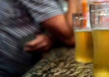 Homem morre após ingerir bebida alcoólica e energético durante confraternização