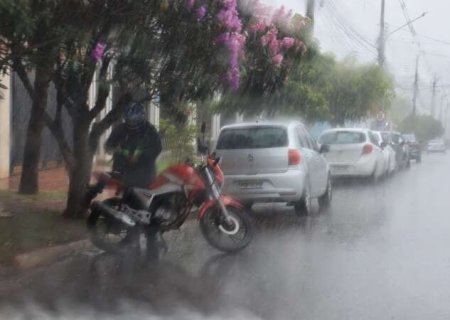 De novo: Inmet coloca MS sob alerta de tempestade com ventos fortes