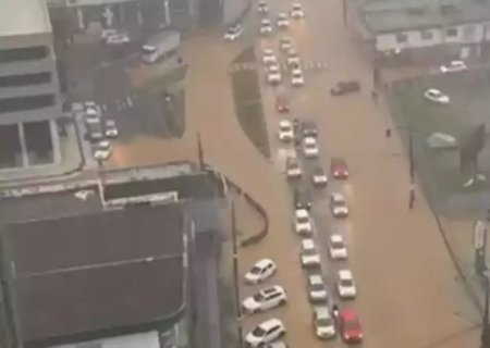 Balneário Camboriú decreta emergência devido a alagamentos; litoral de SC entra em alerta