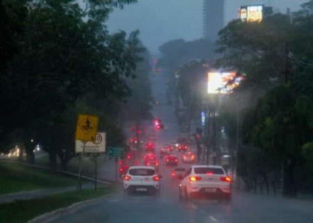 Inmet faz alerta de chuvas intensas em 52 cidades do Estado