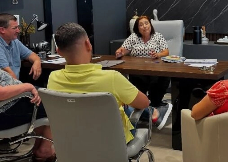 Prefeita Cileide reúne secretariado e diz que trabalho conjunto é a direção da administração