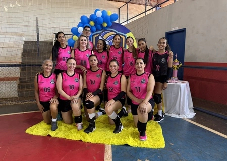 Com apoio do Governo Municipal, 2º Torneio Viva Elas, Celebra o Dia Internacional da Mulher em Douradina