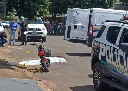 Mulher morre ao ser atropelada por caminhão no centro de Nova Andradina