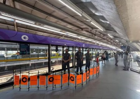 Passageiro morre prensado entre a porta do metrô e plataforma de estação em SP>