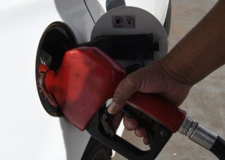 Diesel fica mais barato nas refinarias a partir de hoje, diz Petrobras>